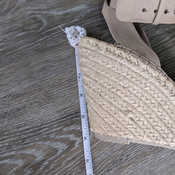 Dolce Vita Wedges - Picture 7 of 7